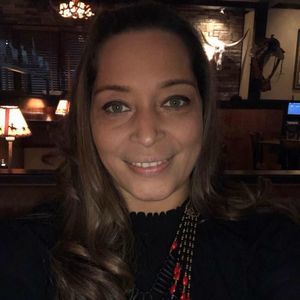 Meet your Posher, Nikia